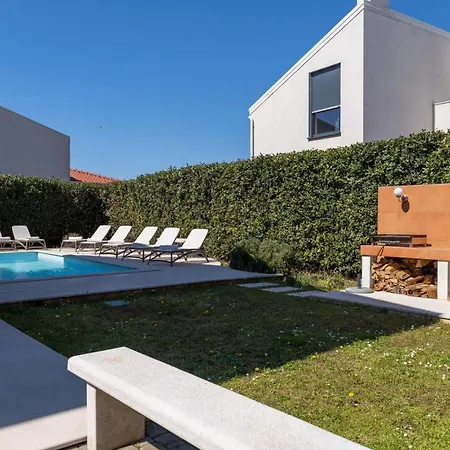 Leon Holiday home